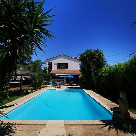 Holiday home Rez De Chaussee De Maison 2 Chambres, Piscine Privee *