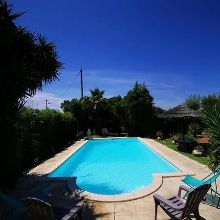 別荘 Rez De Chaussee De Maison 2 Chambres, Piscine Privee Bains de Caldaniccia