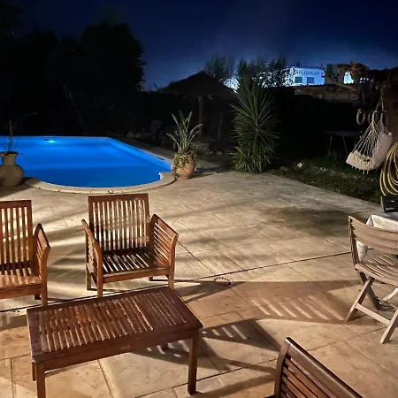 Maison Chaleureuse Avec Piscine Privée Ajaccio * Bains de Caldaniccia